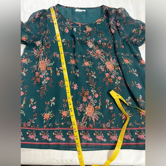 MAX STUIO Hunter green floral sheer sleeve blouse size M. - Picture 13 of 13